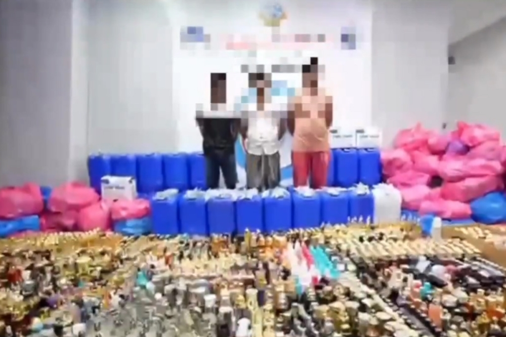 3 Asians Arrested for Operating Counterfeit Perfume Factory in Jleeb Al-Shuyoukh
